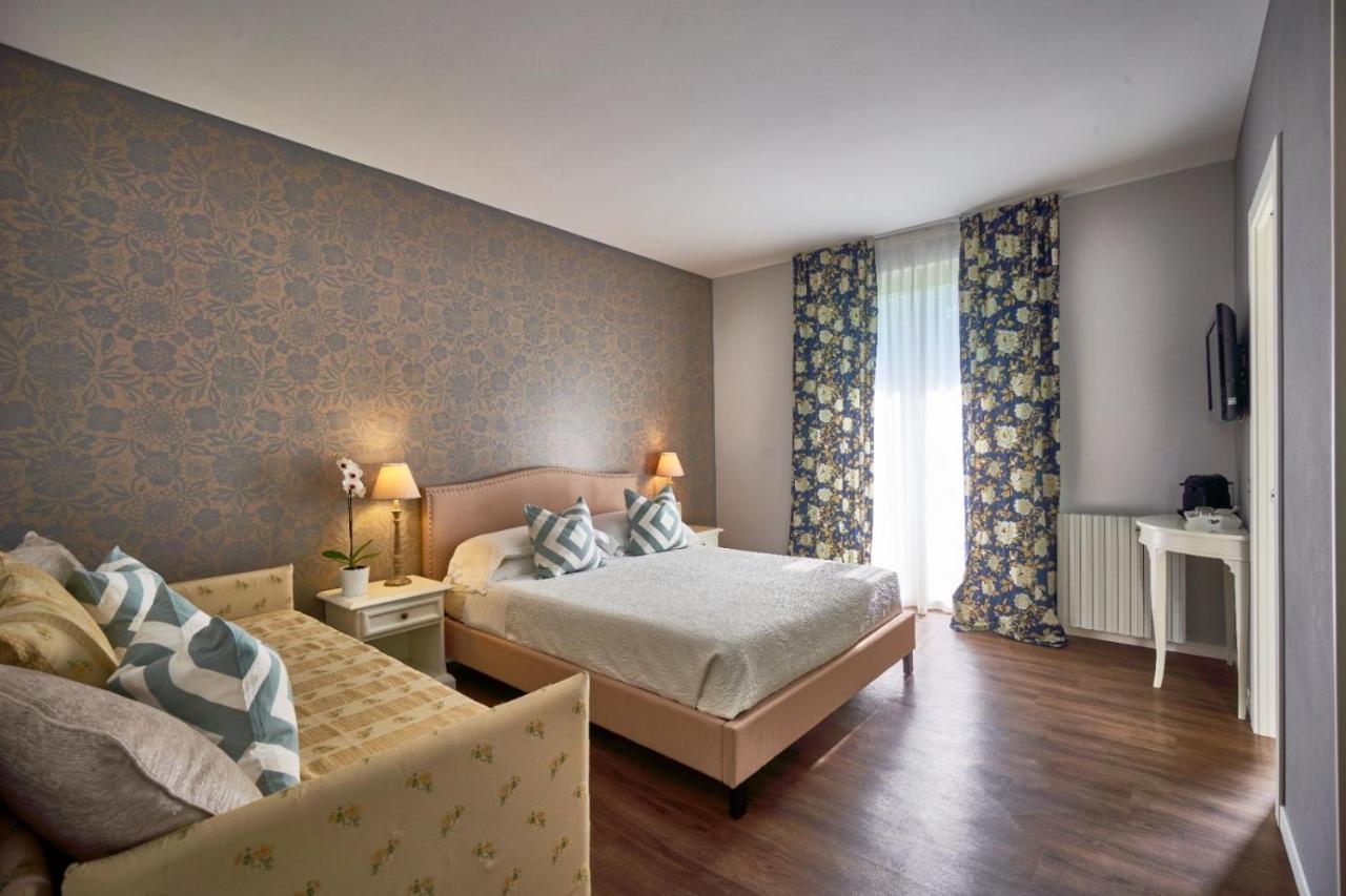Hotel Clodia - Adults Only Sirmione Ngoại thất bức ảnh