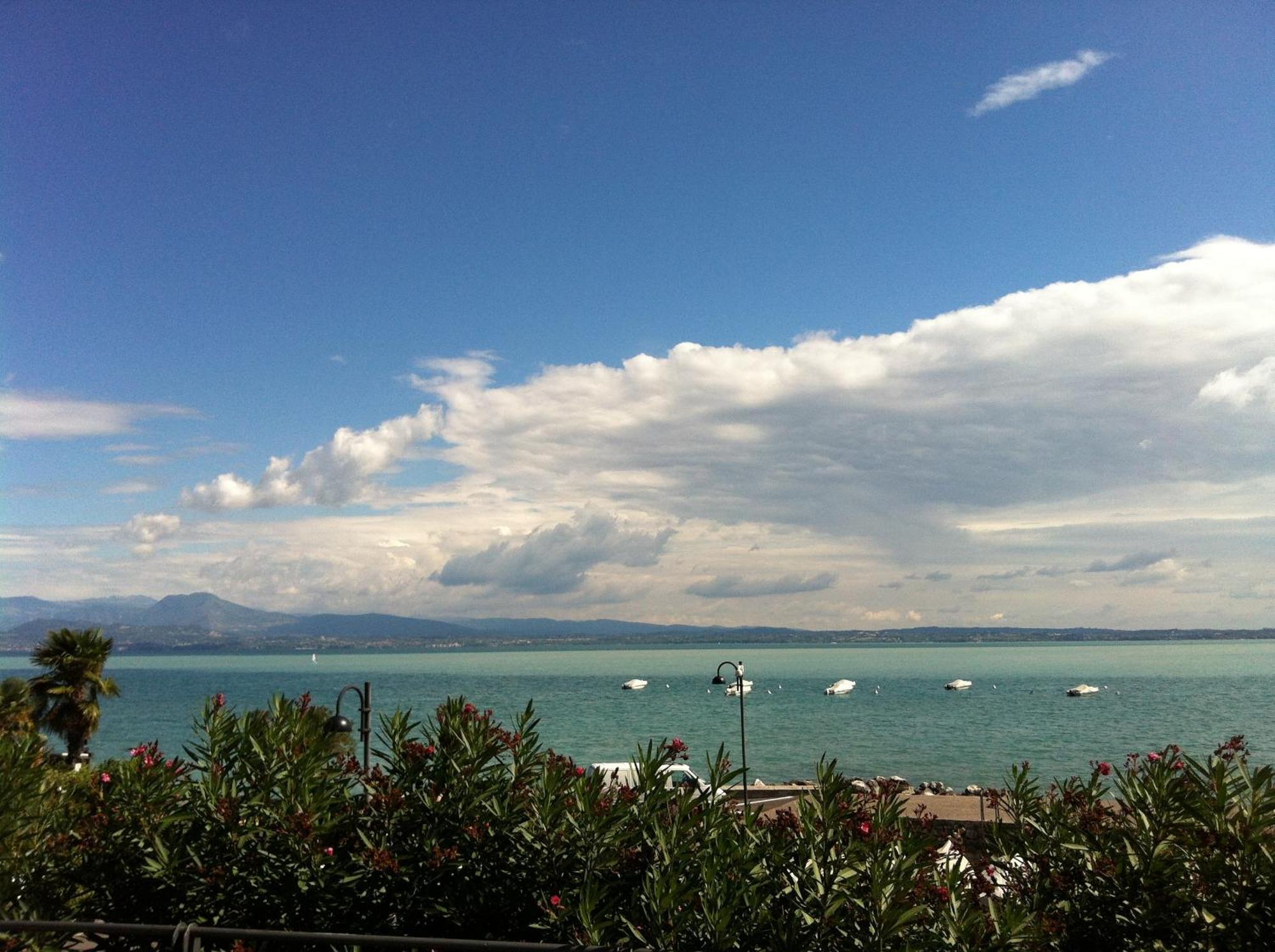 Hotel Clodia - Adults Only Sirmione Ngoại thất bức ảnh